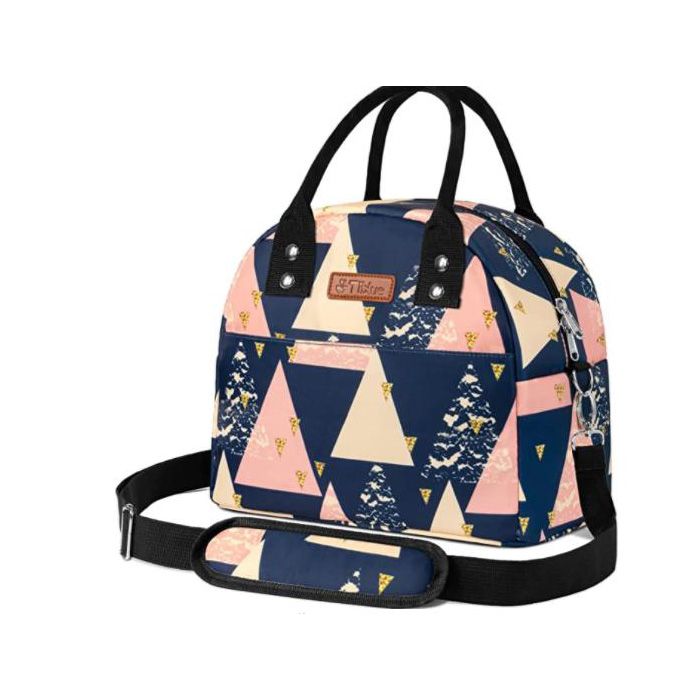 Some considerations to look for when choosing a waterproof children's lunch bag